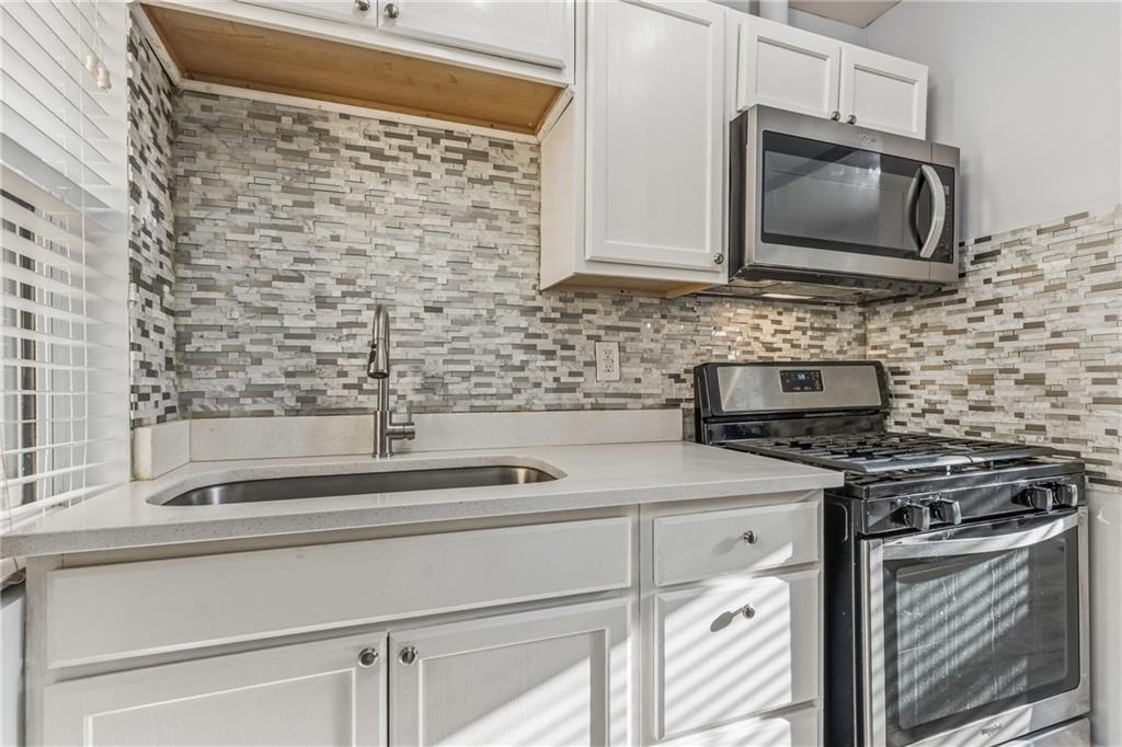 1780 John Calvin Avenue - Photo 3
