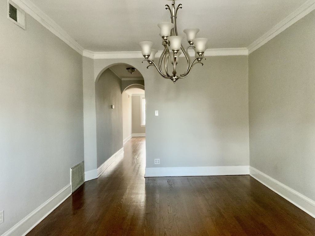 5511 W Diversey Avenue - Photo 18