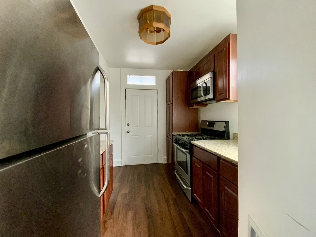 5511 W Diversey Avenue - Photo 15