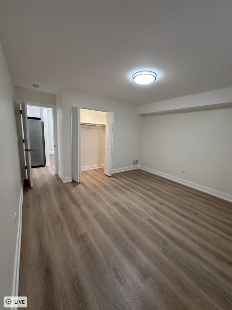 8846 N Cumberland Avenue - Photo 7