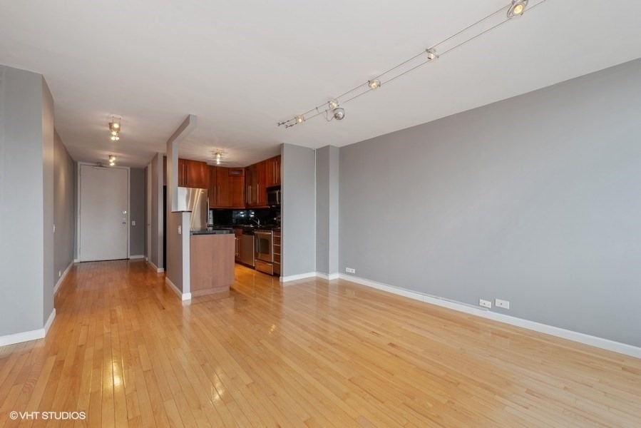 405 N Wabash Avenue - Photo 9
