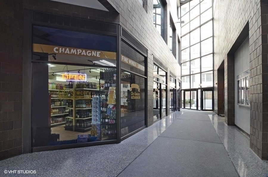 405 N Wabash Avenue - Photo 22