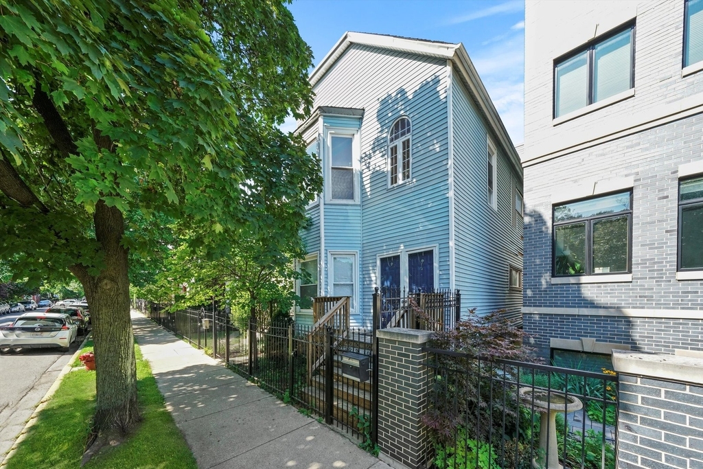 1728 N Campbell Avenue - Photo 0