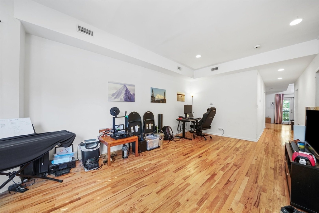1728 N Campbell Avenue - Photo 1