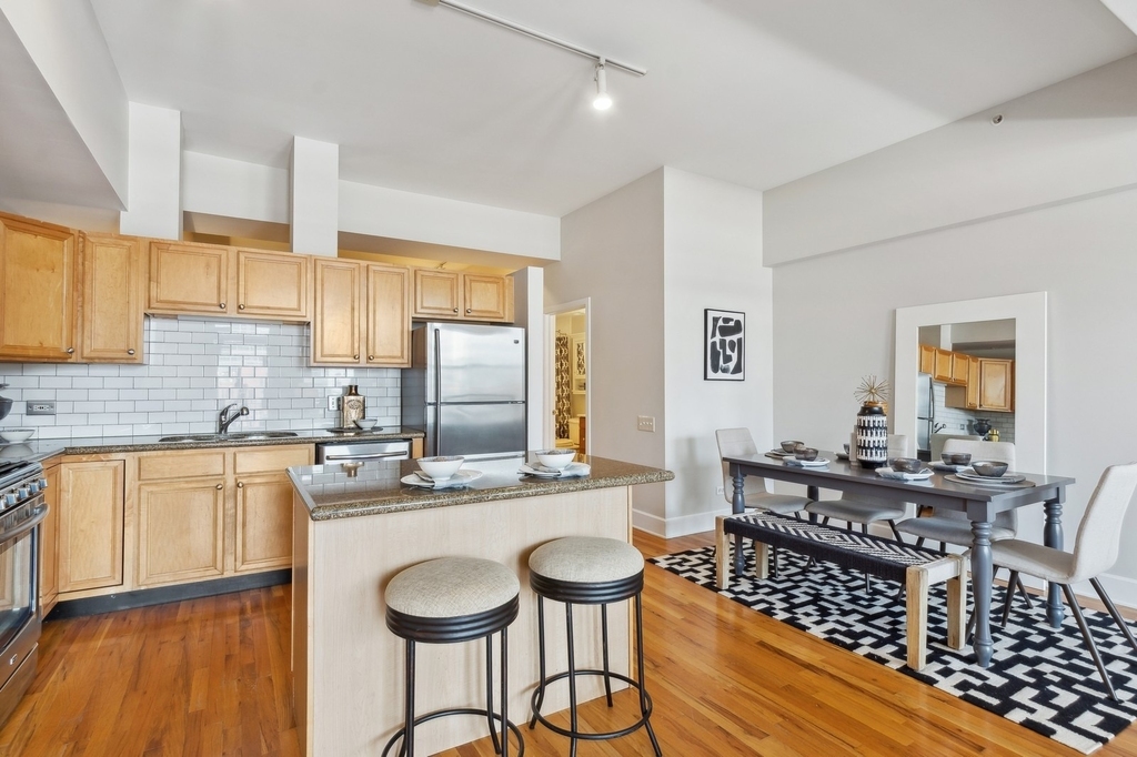 165 N Canal Street - Photo 9
