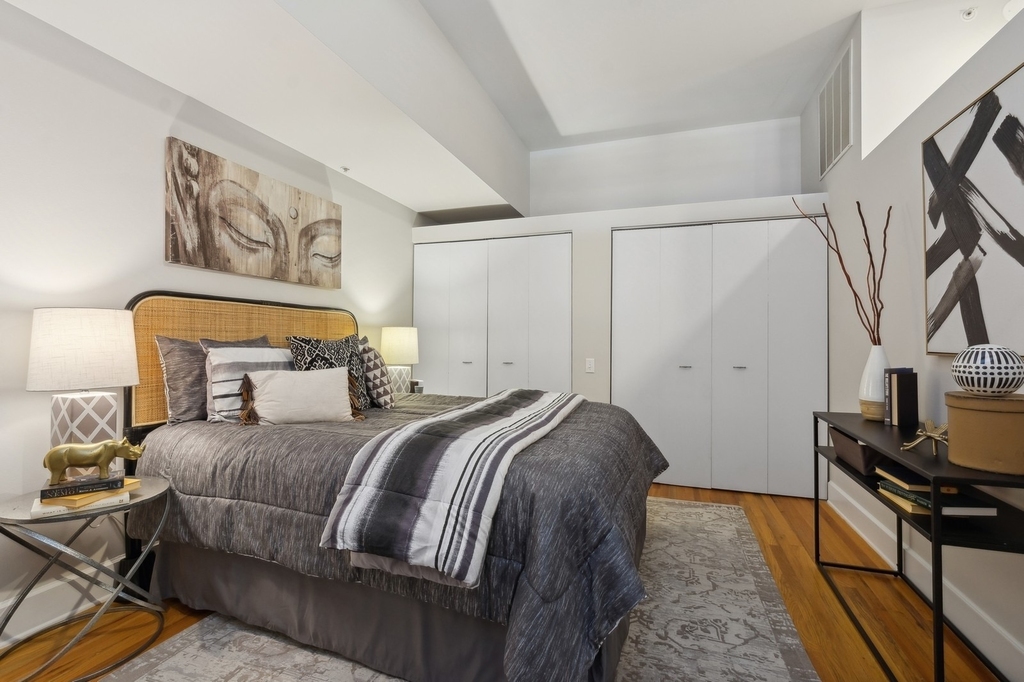 165 N Canal Street - Photo 11