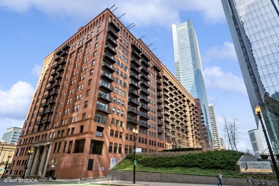 165 N Canal Street - Photo 0
