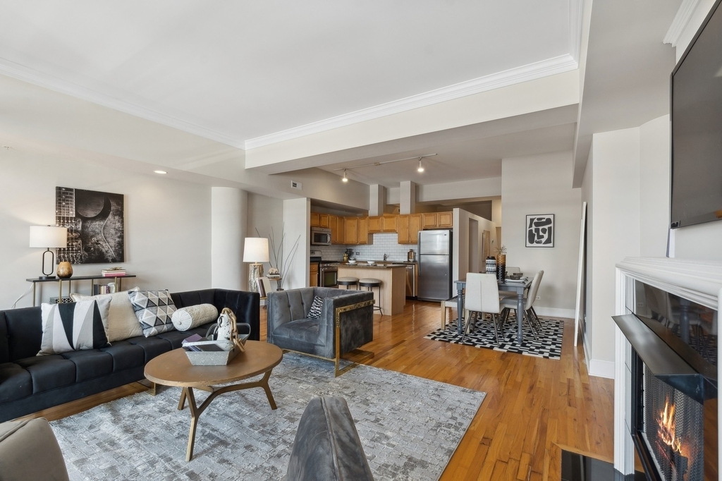 165 N Canal Street - Photo 6