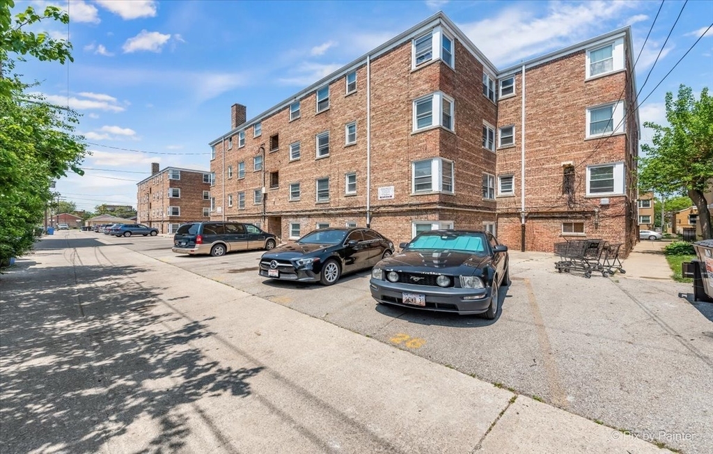 2719 W Berwyn Avenue - Photo 13