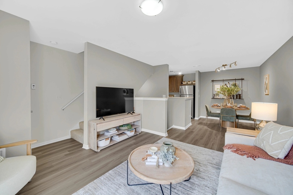 354 Schubert Court - Photo 1