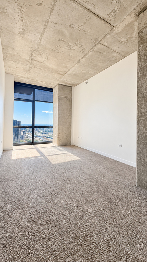 235 W Van Buren Street - Photo 12