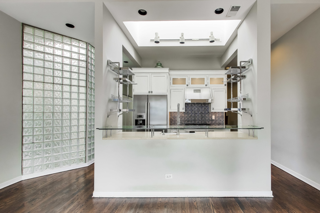 503 N Wells Street - Photo 8