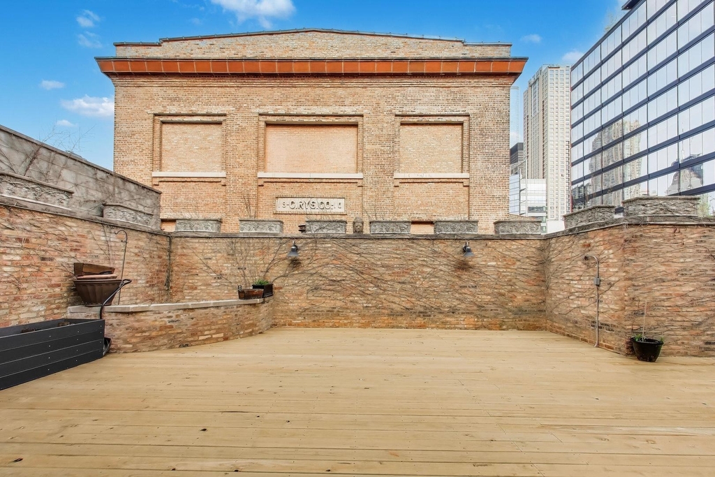 503 N Wells Street - Photo 23