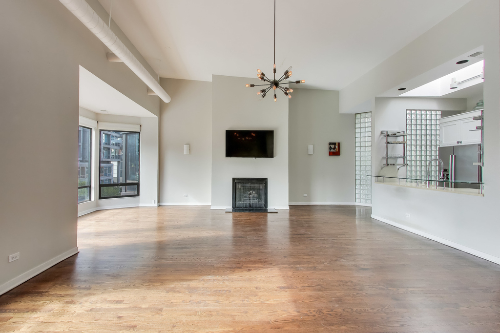 503 N Wells Street - Photo 4
