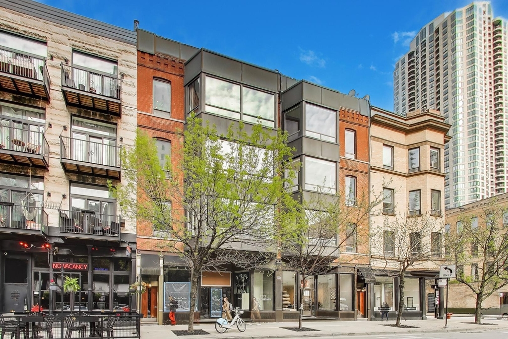 503 N Wells Street - Photo 0