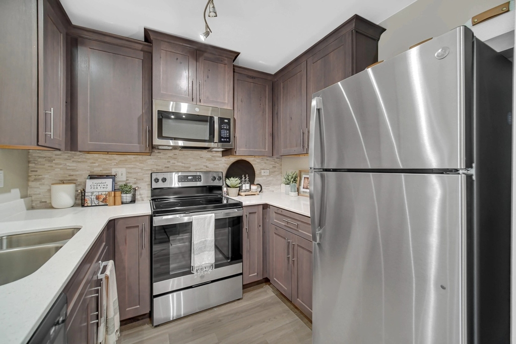 224 Bach Court - Photo 7