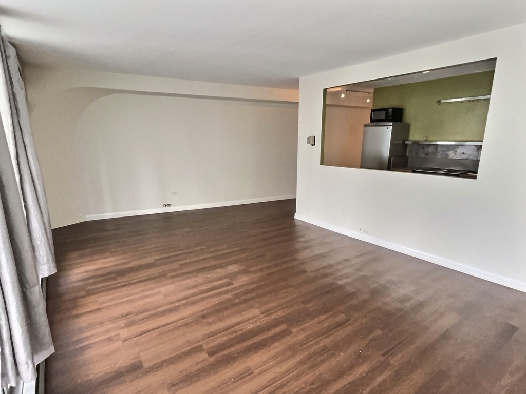 300 N State Street - Photo 3