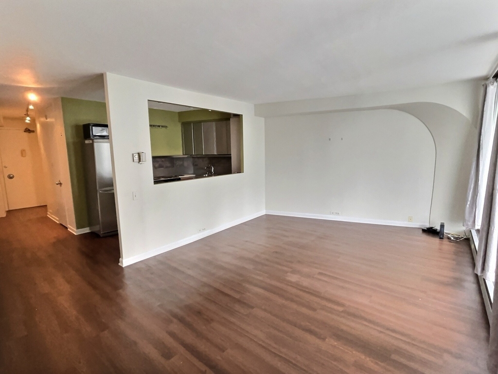 300 N State Street - Photo 4