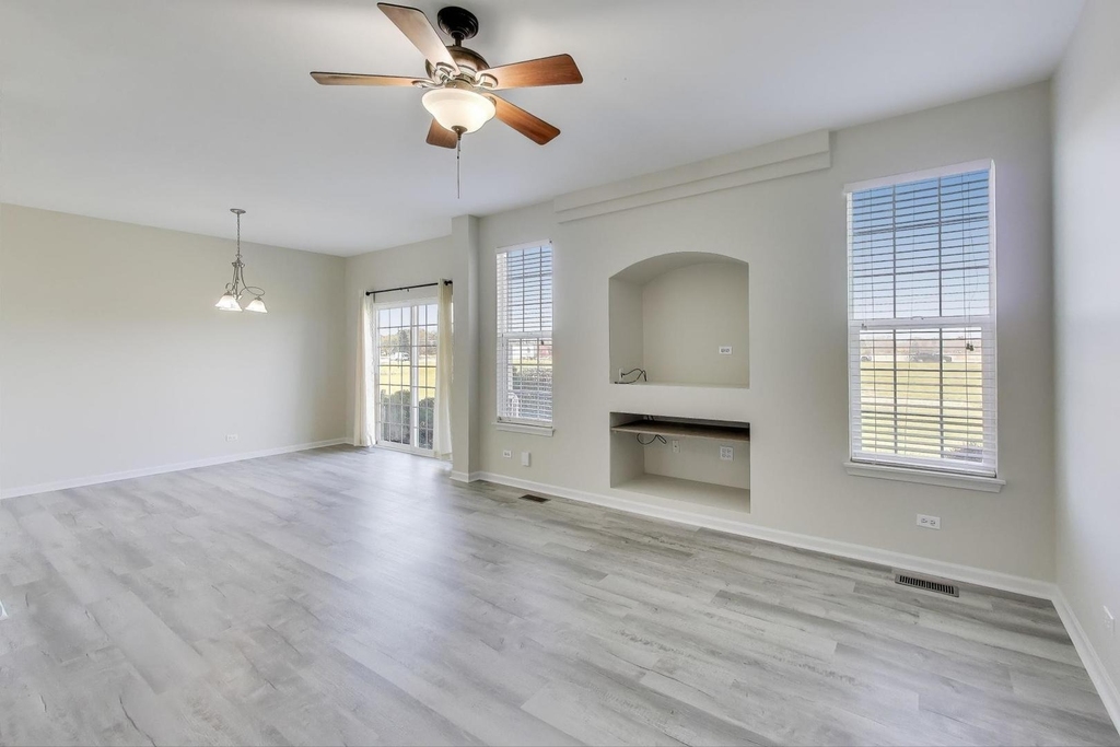 23927 Mcmullin Circle - Photo 2