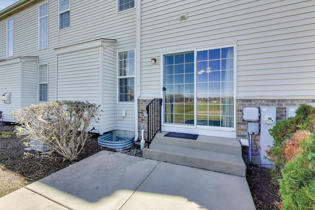 23927 Mcmullin Circle - Photo 22