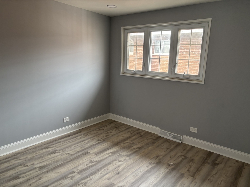 1823 W Hood Avenue - Photo 5