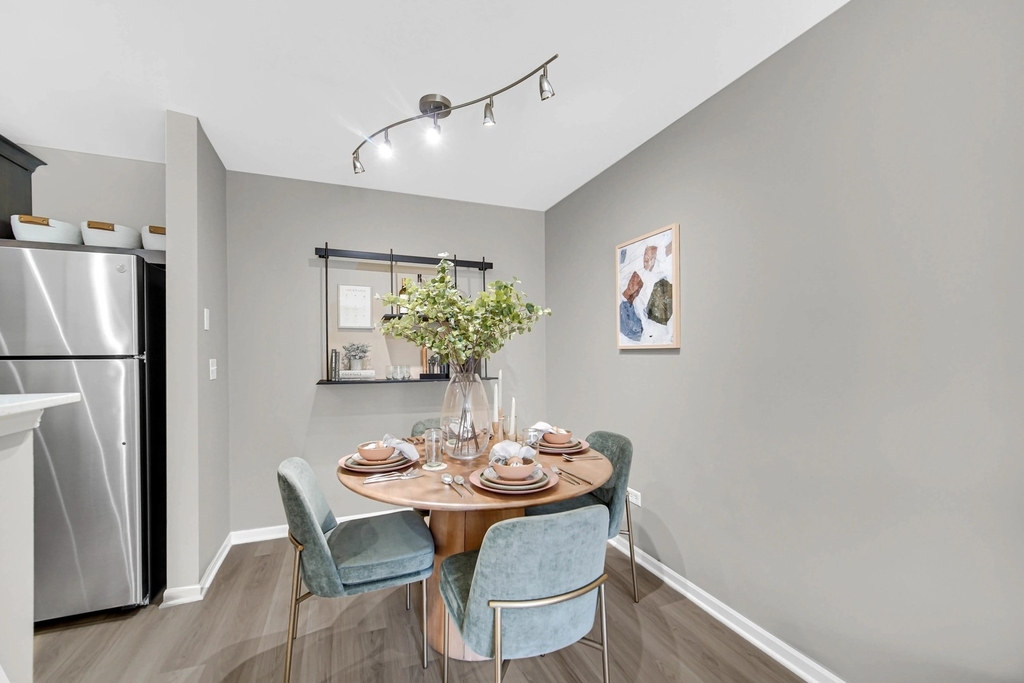 405 Mendelssohn Court - Photo 5