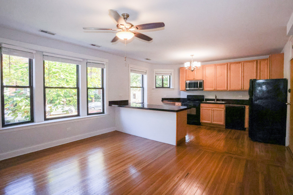 901 W Sheridan Road - Photo 5