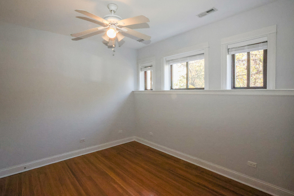 901 W Sheridan Road - Photo 10