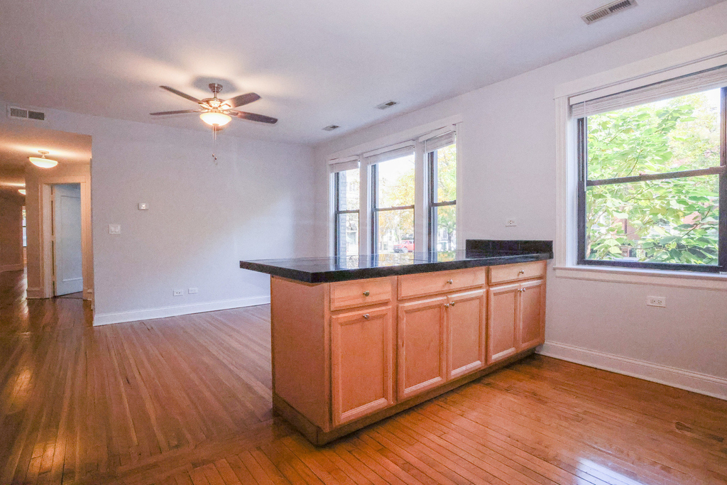 901 W Sheridan Road - Photo 2