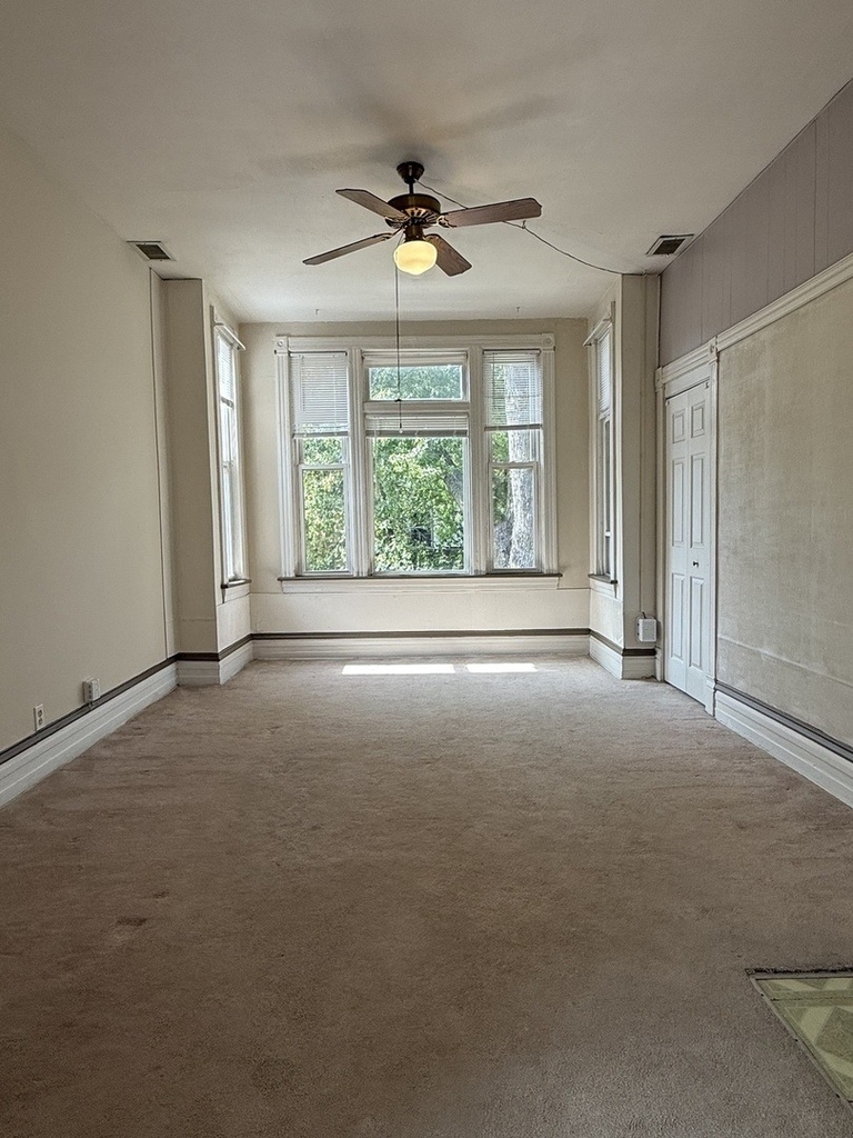 2233 N Sawyer Avenue - Photo 9