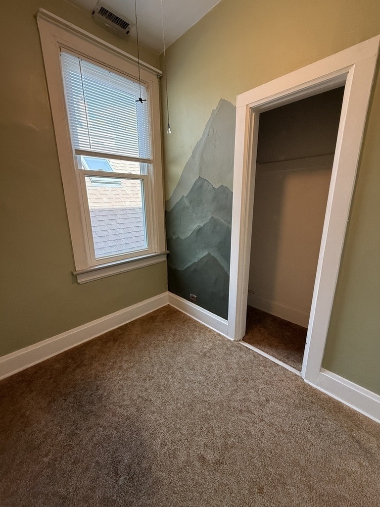 2233 N Sawyer Avenue - Photo 3