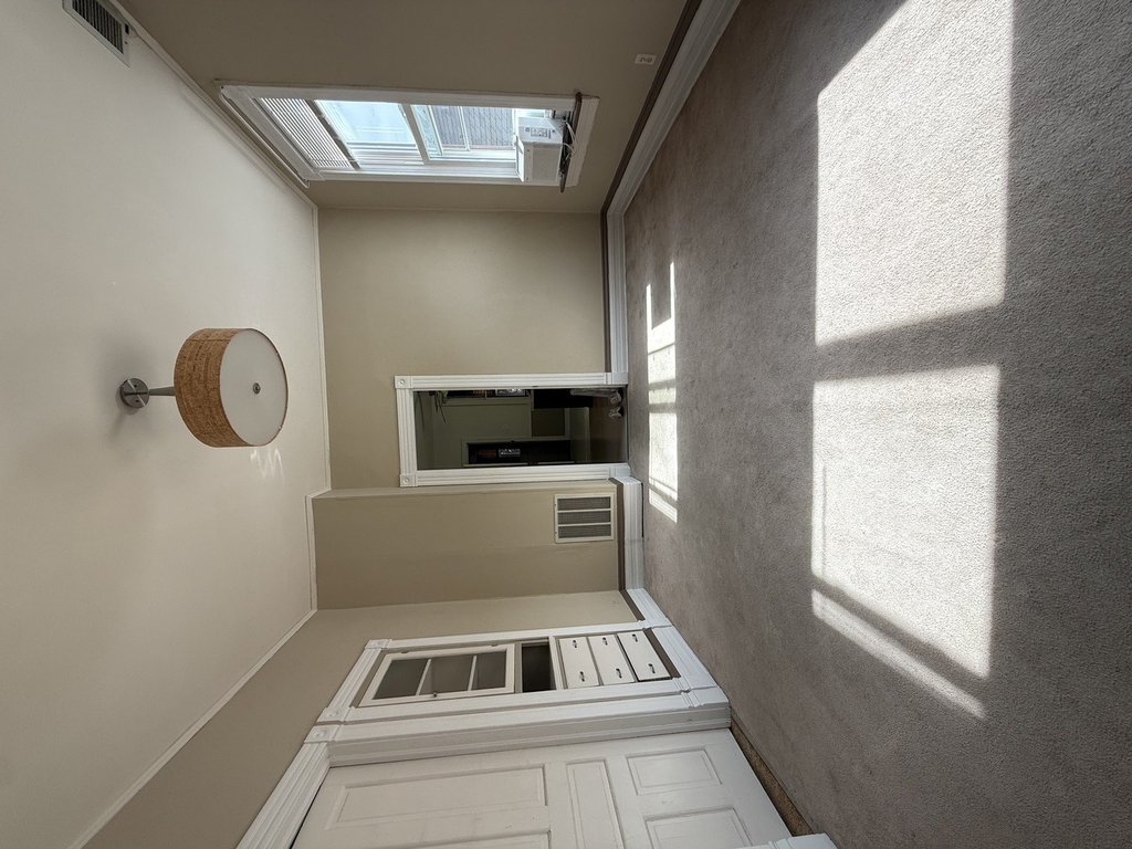 2233 N Sawyer Avenue - Photo 12