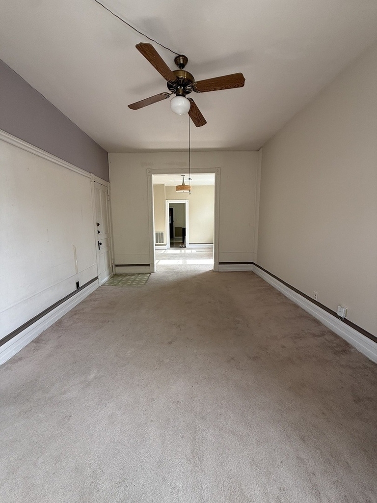 2233 N Sawyer Avenue - Photo 11