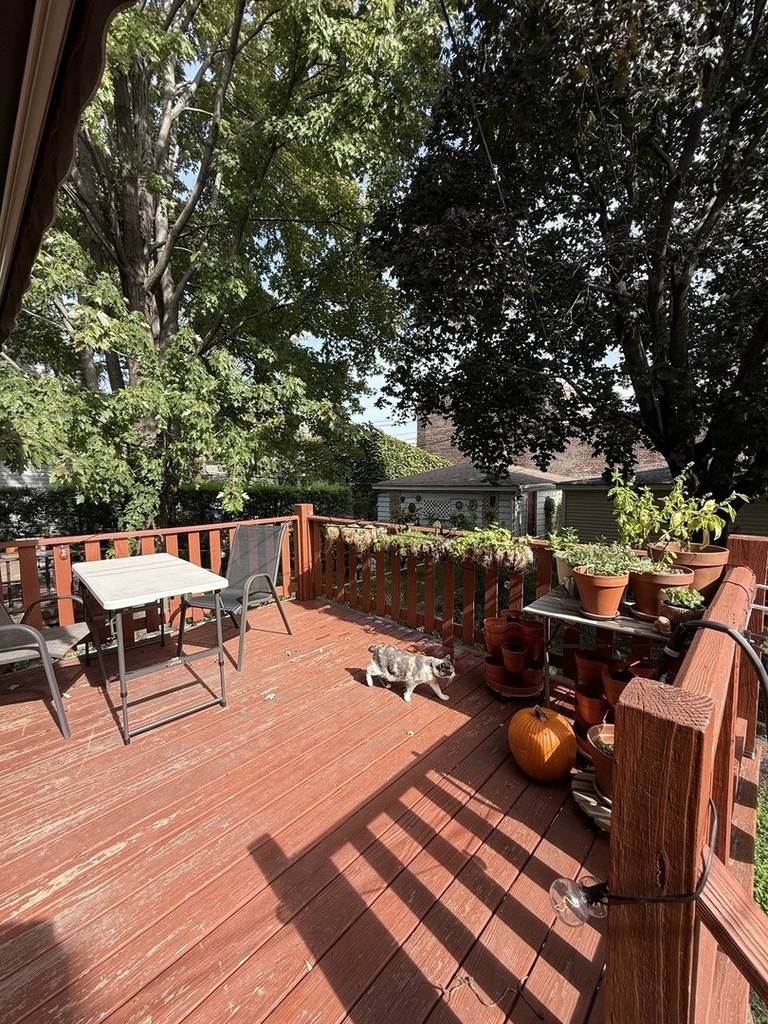 2233 N Sawyer Avenue - Photo 26