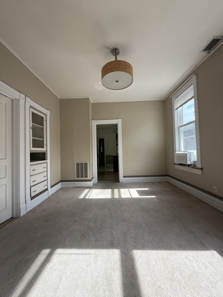 2233 N Sawyer Avenue - Photo 14