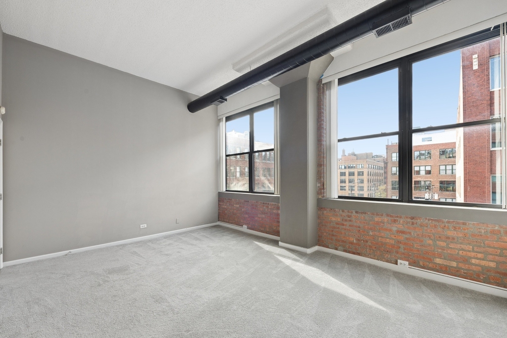 812 W Van Buren Street - Photo 10