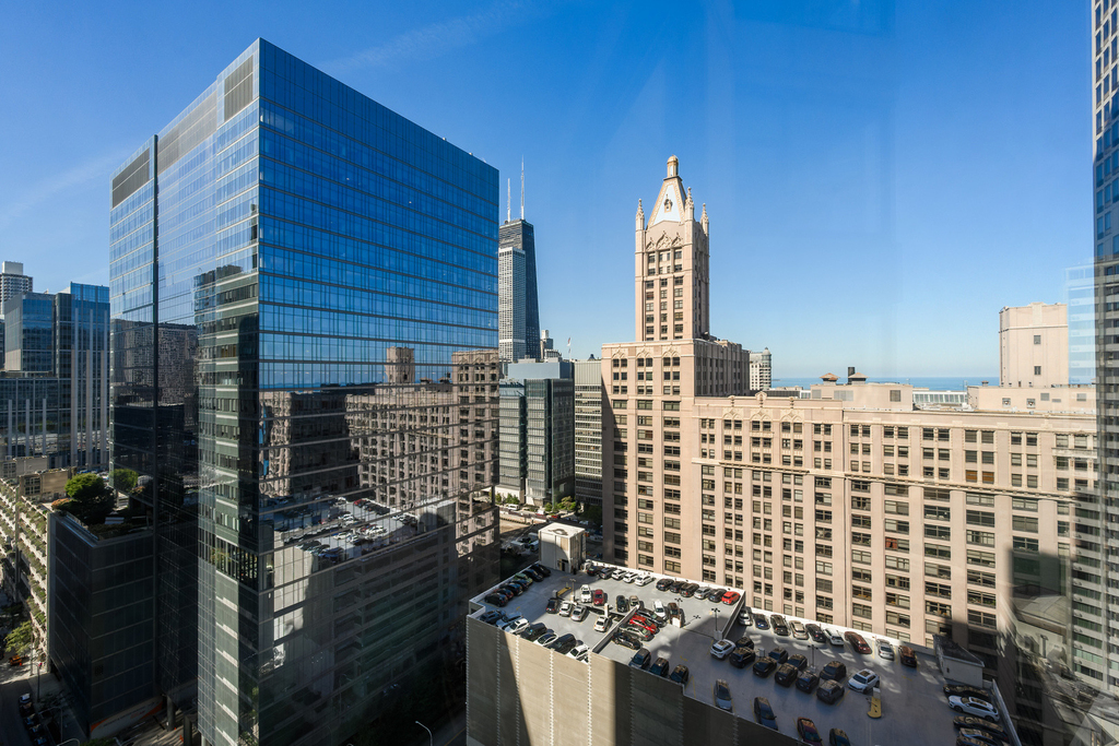 401 E Ontario Street - Photo 17