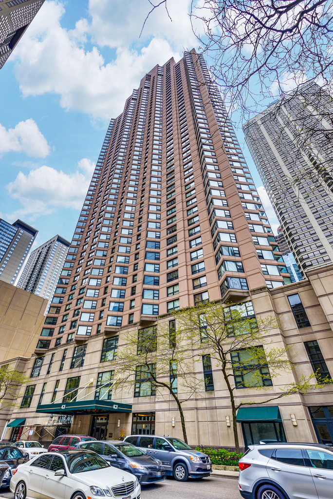 401 E Ontario Street - Photo 0