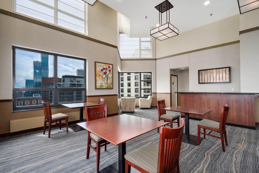 401 E Ontario Street - Photo 23