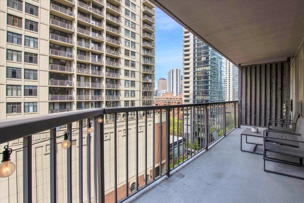 10 E Ontario Street - Photo 10