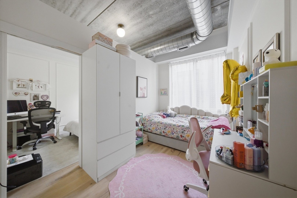 845 N Kingsbury Street - Photo 11