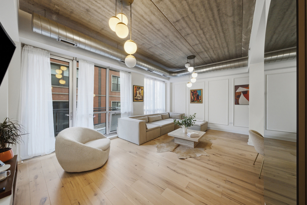 845 N Kingsbury Street - Photo 5