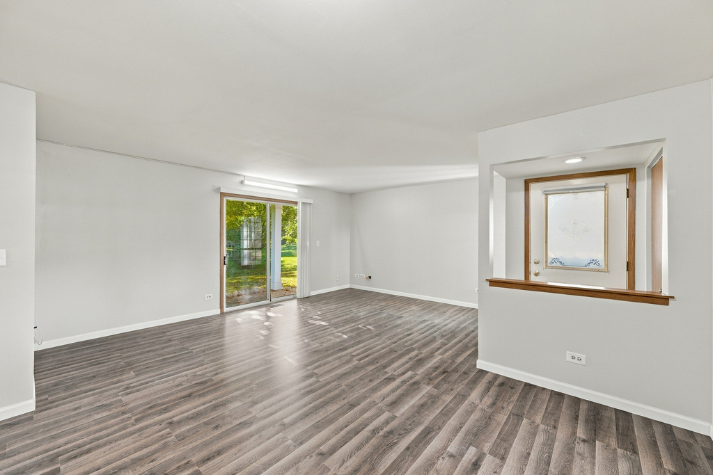 2107 Southwind Circle - Photo 3