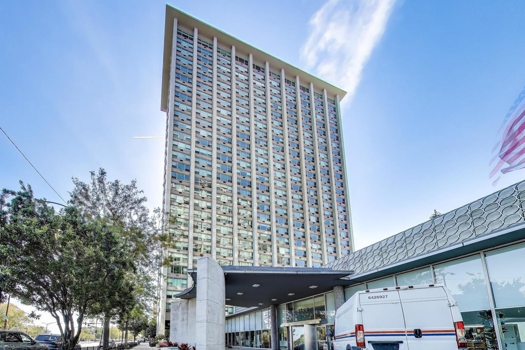 3600 N Lake Shore Drive - Photo 0
