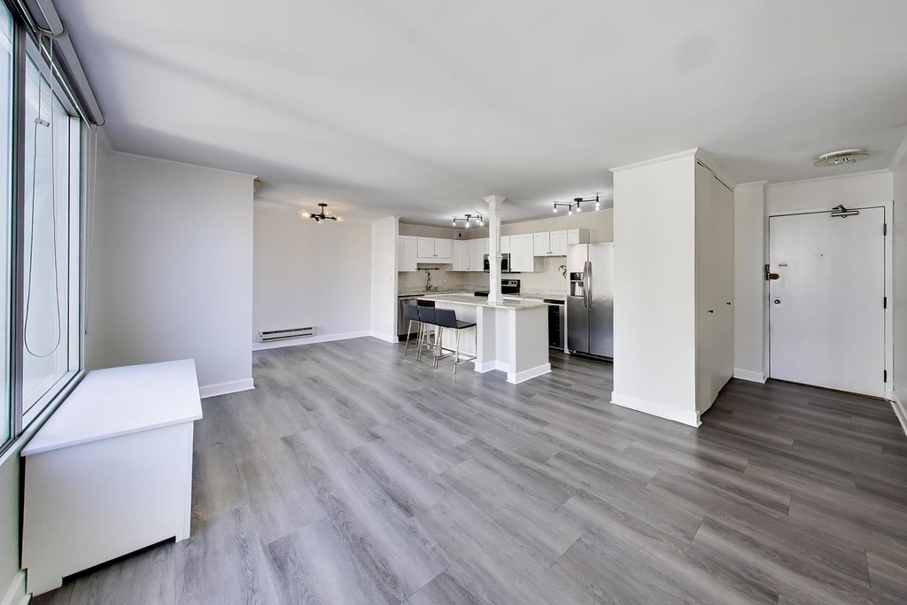 71 E Division Street - Photo 4