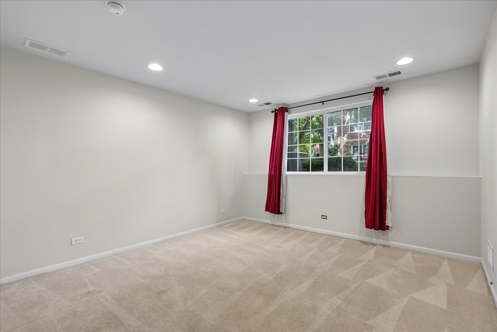 1526 Bristol Lane - Photo 17