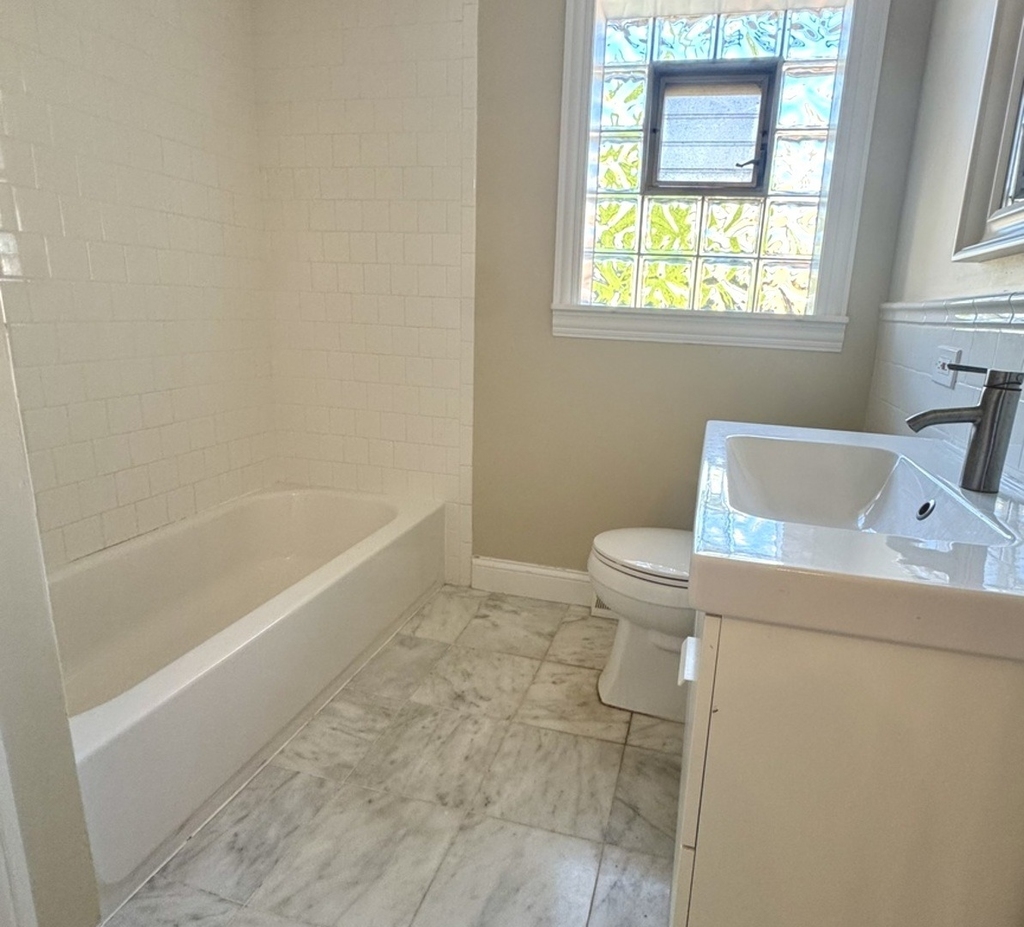 205 Glenview Road - Photo 10