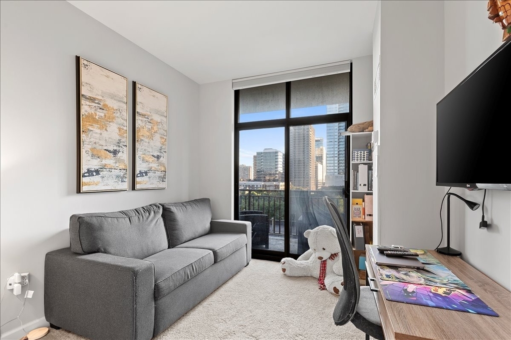 1335 S Prairie Avenue - Photo 15