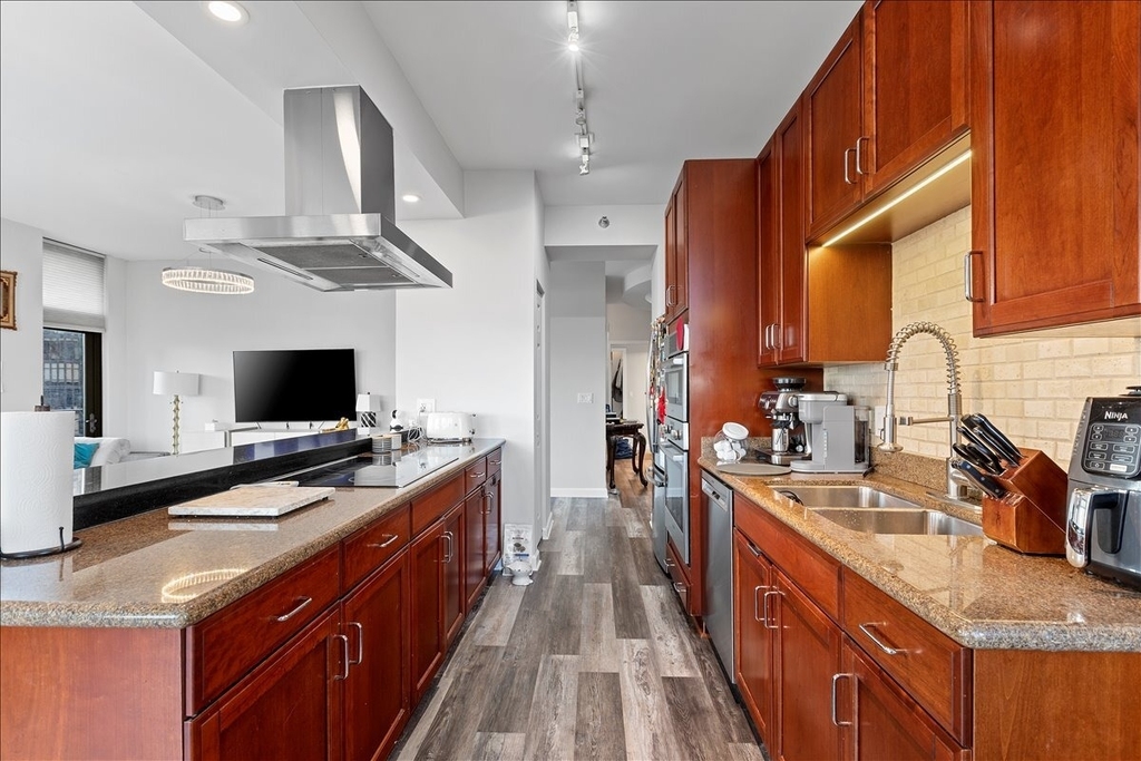 1335 S Prairie Avenue - Photo 6