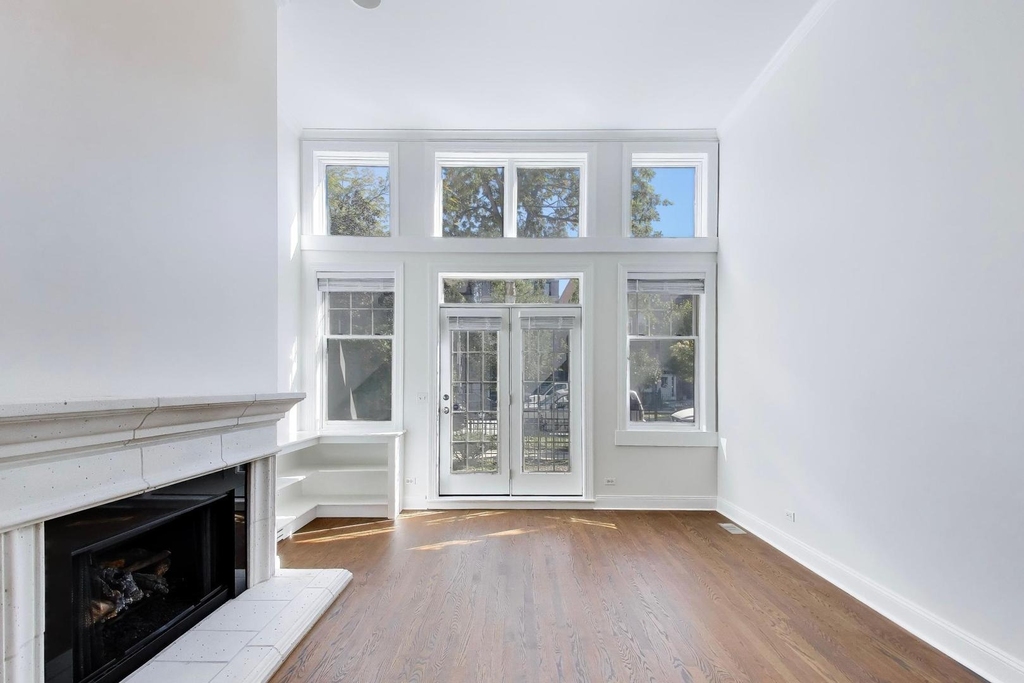 3928 N Greenview Avenue - Photo 3